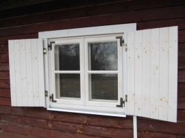 Puidust aknad, uksed, mööbel, trepid, trepik